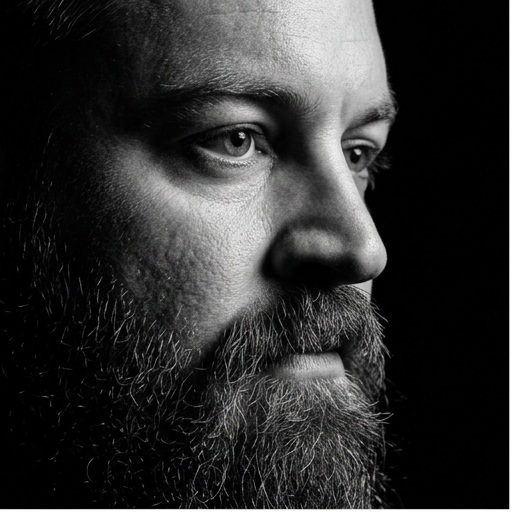 Black and white live portrait of Kalus
